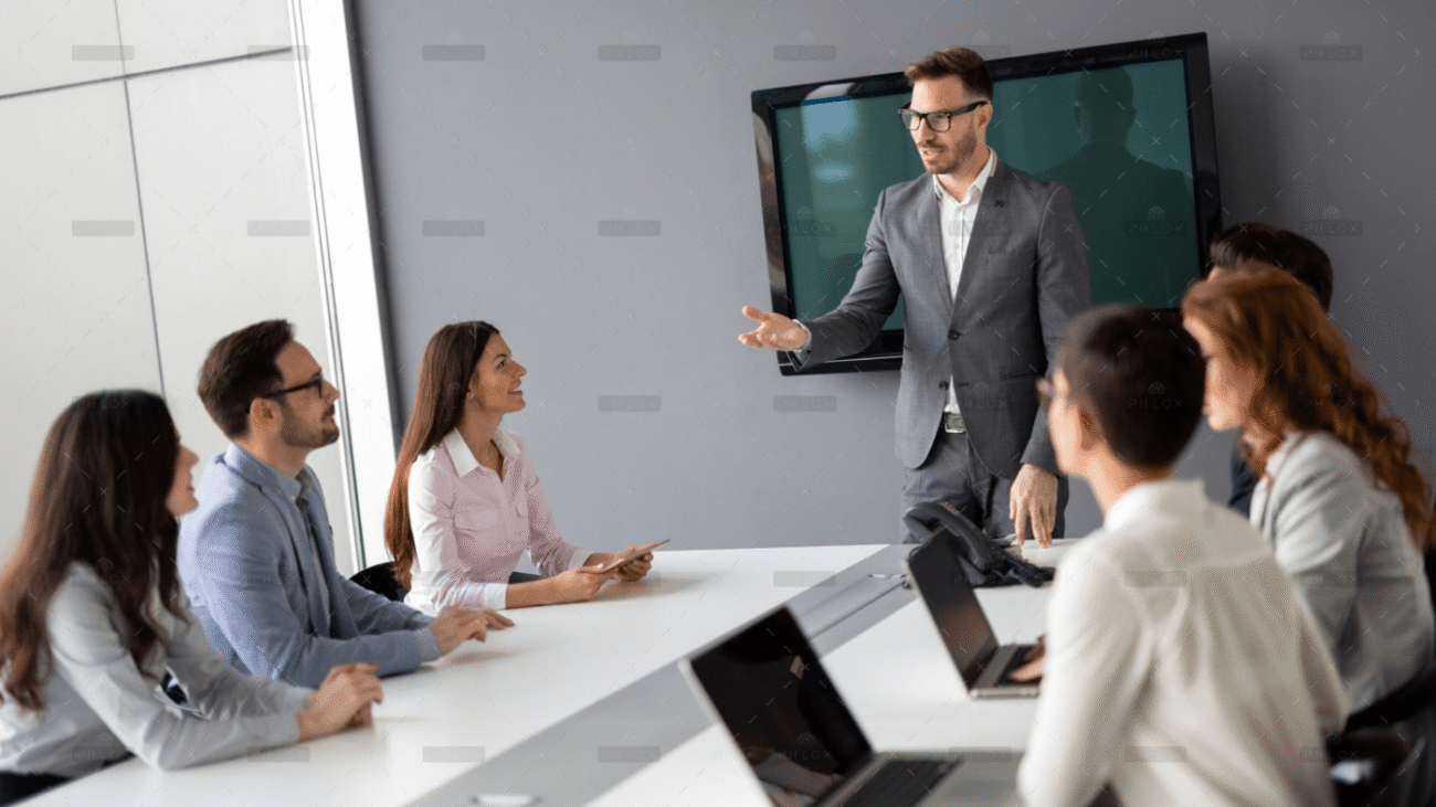 demo-attachment-52-business-young-people-meeting-conference-FYRX2NL